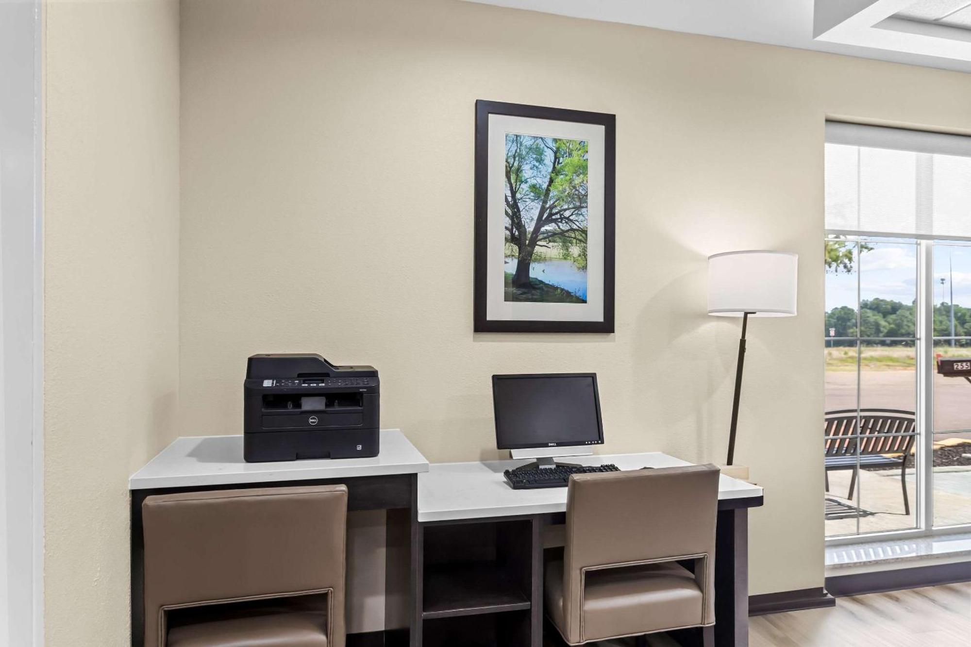 Comfort Inn & Suites Grenada Exterior photo