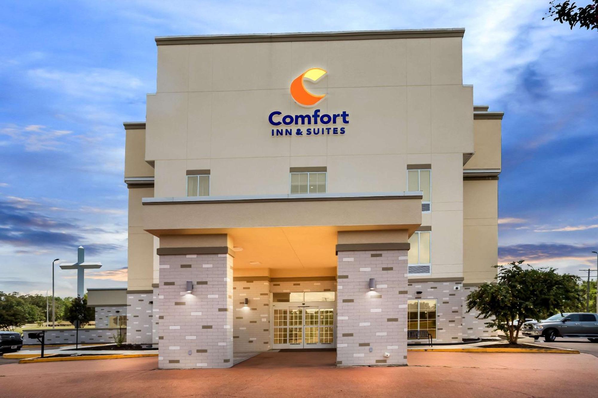 Comfort Inn & Suites Grenada Exterior photo